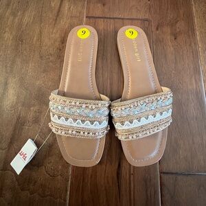 Madden Girl beaded tan slides size 9 - nwt